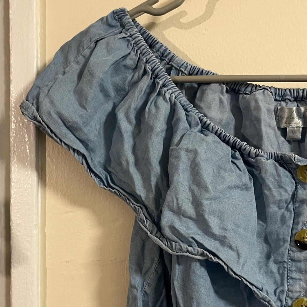 Light Blue Ruffled Button-Up Blouse - Picture 5 of 6